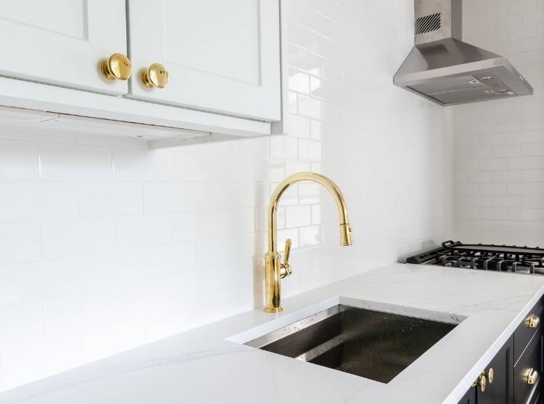 Drainboard sink design for your small kitchen - Beautiful Homes