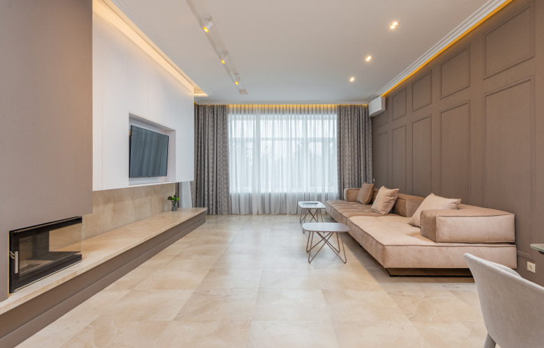 Warm living room cove lighting - Beautiful Homes