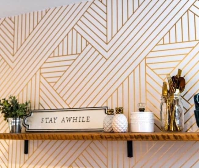 Gold & white patterned vinyl wallpaper for walls - Beautiful Homes