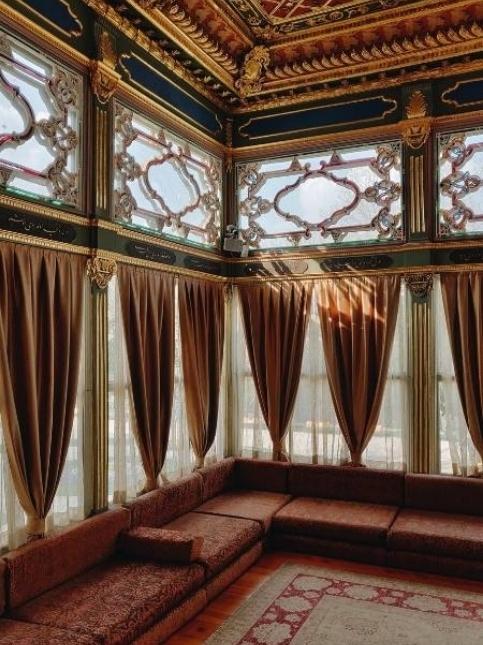 Stunning shoji doors for Japanese style interior design for living room - Beautiful Homes