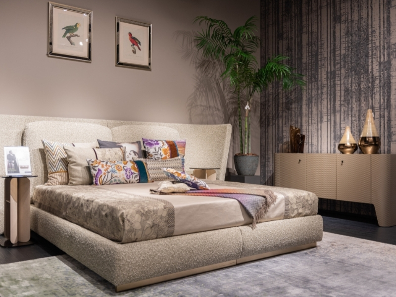 Beige & cream guest bedroom colour design - Beautiful Homes