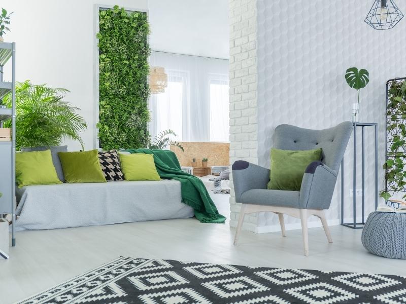 Vertical green wall garden design in a minimalist nature theme living room - Beautiful Homes
