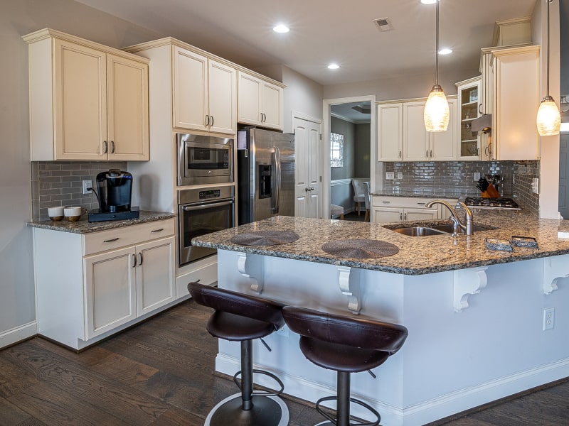 Open Shelves for your Italian kitchen design - Beautiful Homes