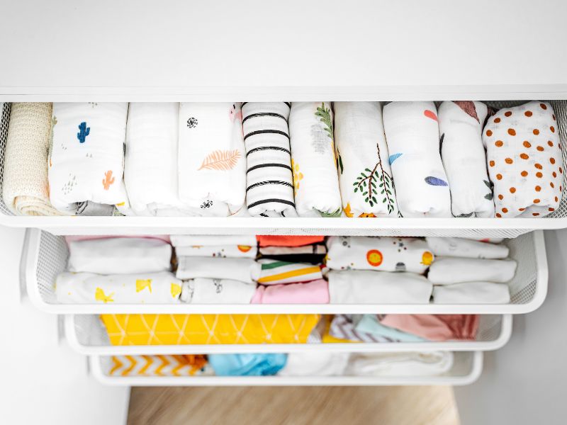 Kids wardrobe with white drawers - Beautiful Homes Kids wardrobe with white drawers - Beautiful Homes