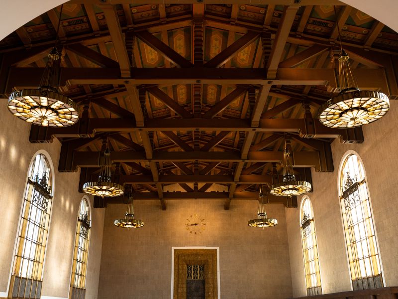 Open ceiling with brick layout design for your home - Beautiful Homes