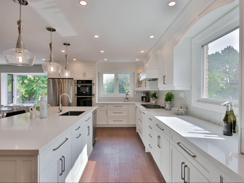 Install a kitchen island for the perfect kitchen renovation - Beautiful Homes