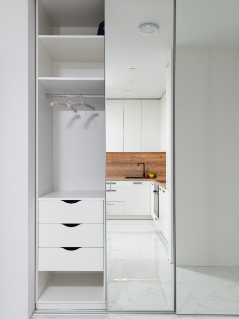 3 door wardrobe design with mirror for your home - Beautiful Homes