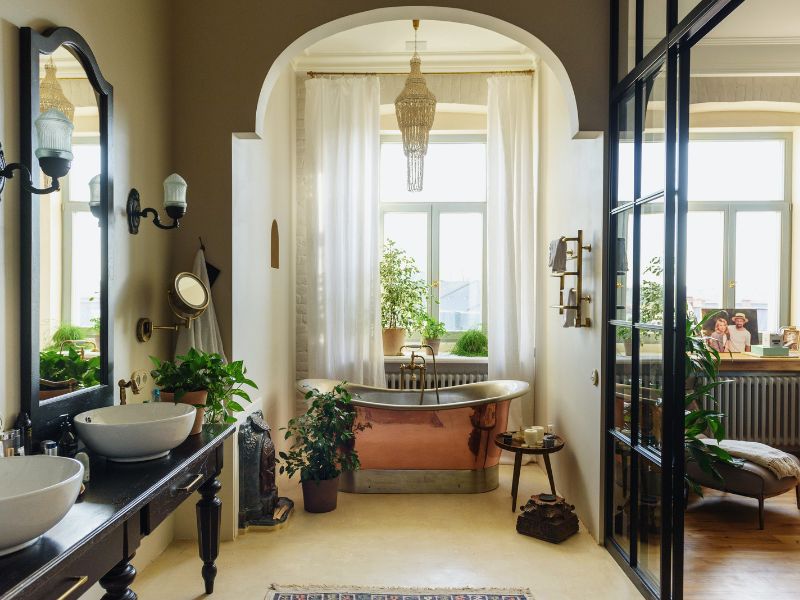 Royal bathtub ideas for your bathroom design - Beautiful Homes