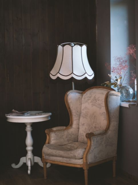 Seating for your corner décor - Beautiful Homes