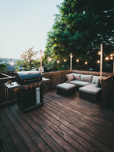 Chic small balcony seating ideas- Beautiful Homes