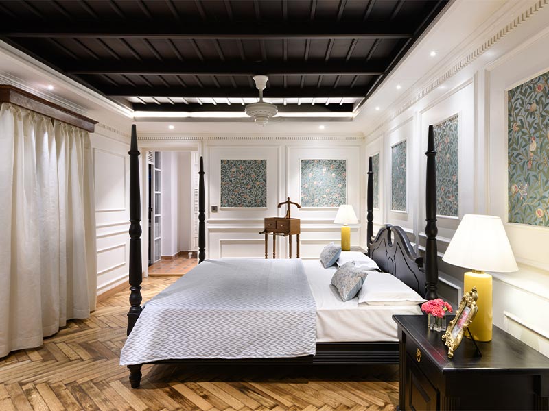 Tray ceiling design for traditional guest bedroom -Beautiful Homes Tray ceiling design for traditional guest bedroom -Beautiful Homes