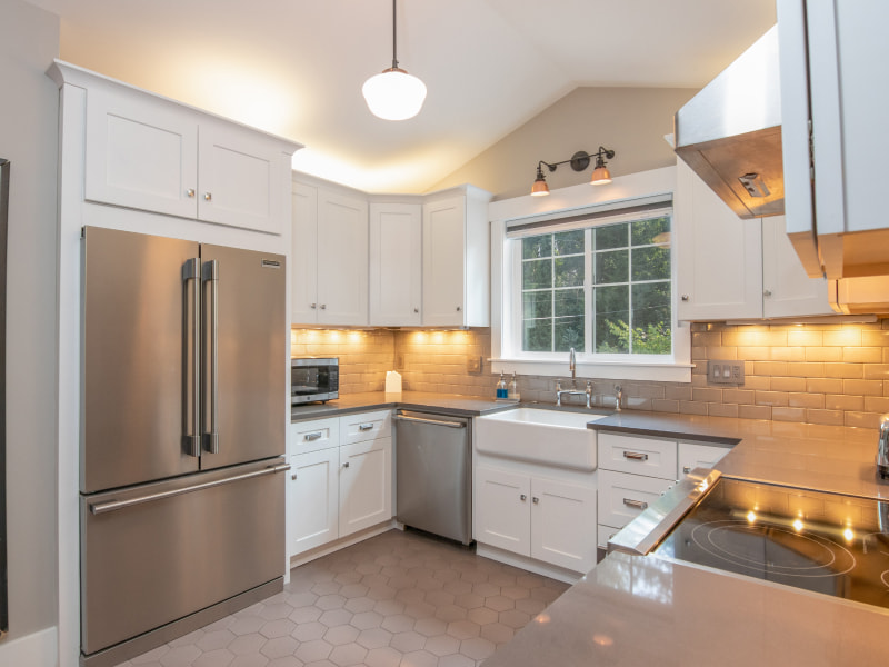 Small modular kitchen organization ideas with base drawers & cabinets - Beautiful Homes