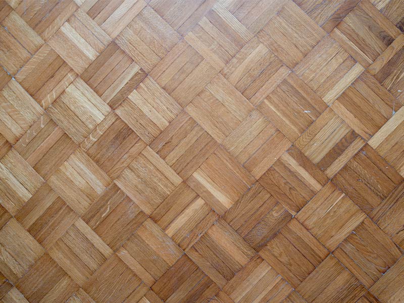 Parquet flooring with matte laquer finish for regular use - Beautiful Homes