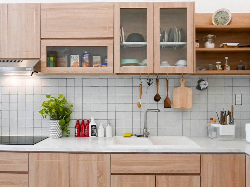 Small kitchen storage ideas with overhead cabinets - Beautiful Homes