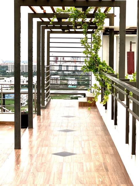 Beautiful DIY balcony wall décor- Beautiful Homes