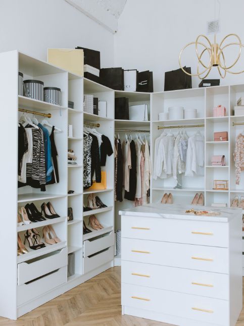 Wardrobe design for ladies - Beautiful Homes