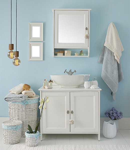 Chic low-cost bathroom ideas for your space - Beautiful Homes