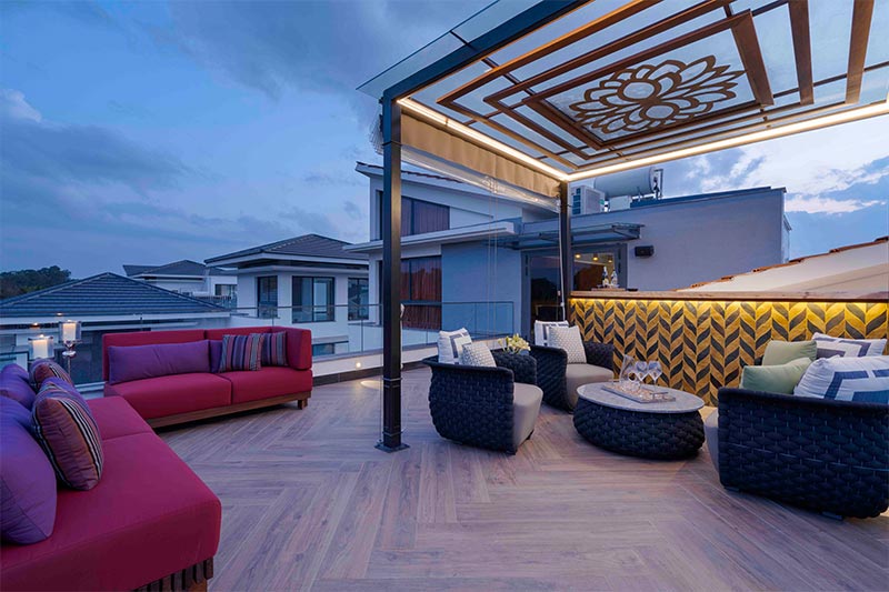 Luxury carved polycarbonate roof design for the balcony - Beautiful Homes