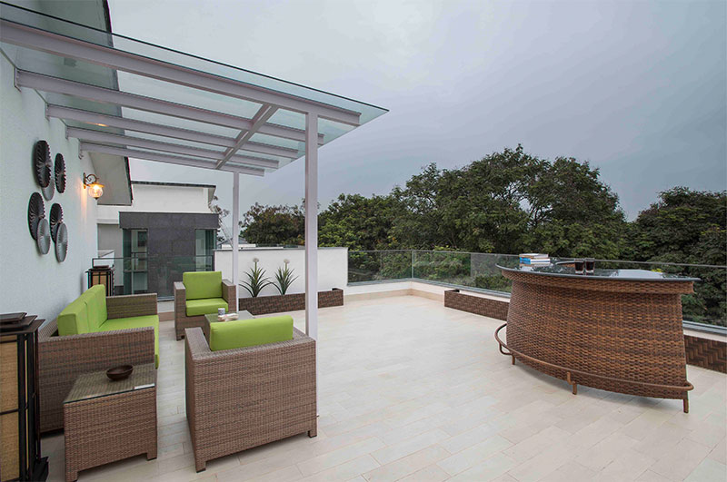 Open terrace with polycarbonate roof design - Beautiful Homes
