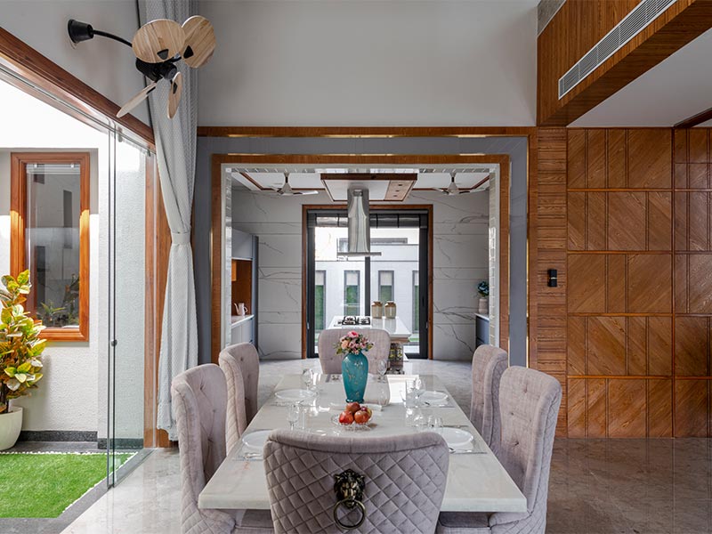 High Ceiling Dining Room with Luxury Looks - Beautiful Homes