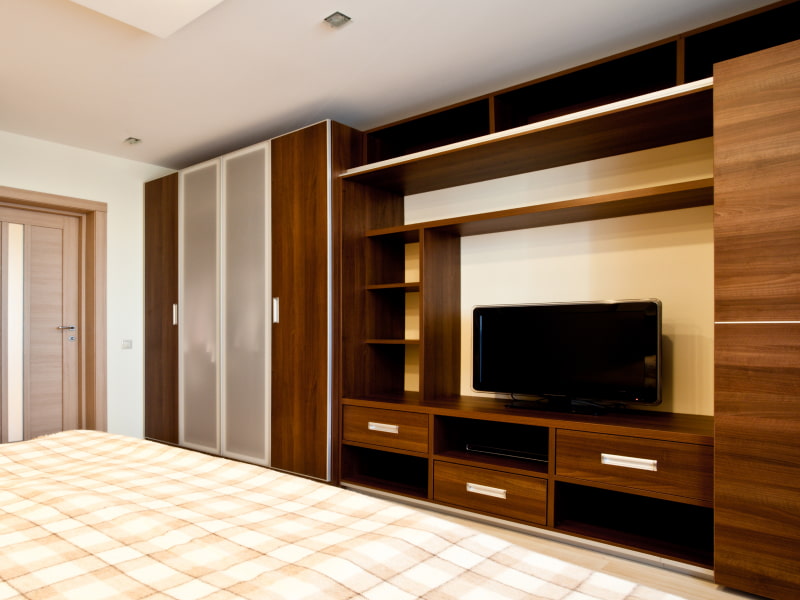 Full wall wardrobe design with cabinets for your bedroom - Beautiful Homes