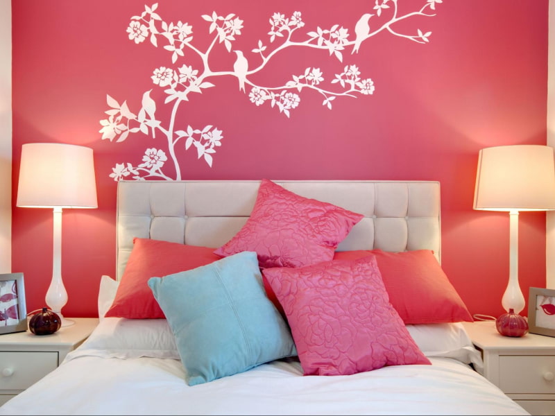 Multi coloured walls living room - Beautiful Homes