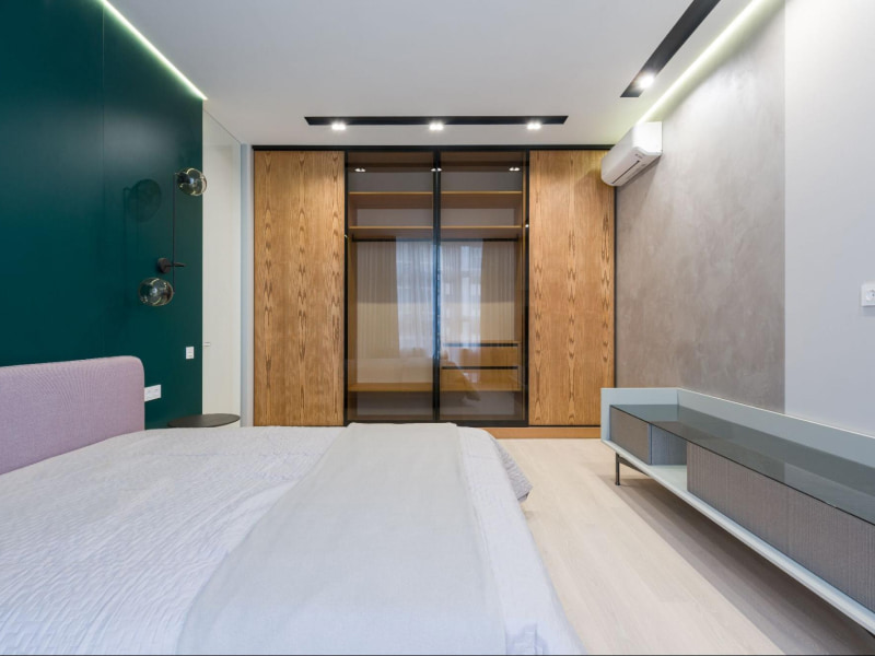 Glass wardrobe ideas for your home - Beautiful Homes