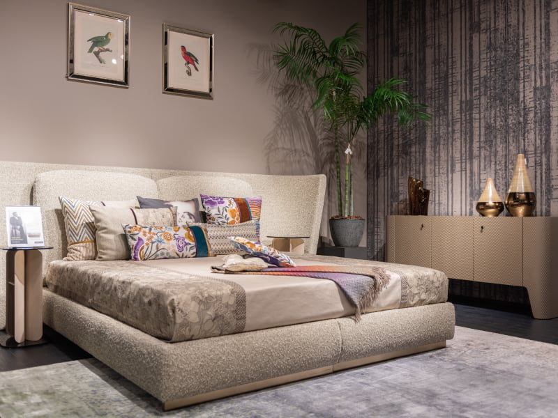 Exquisite black and brown wall colour combination for your home - Beautiful Homes Exquisite black and brown wall colour combination for your home - Beautiful Homes