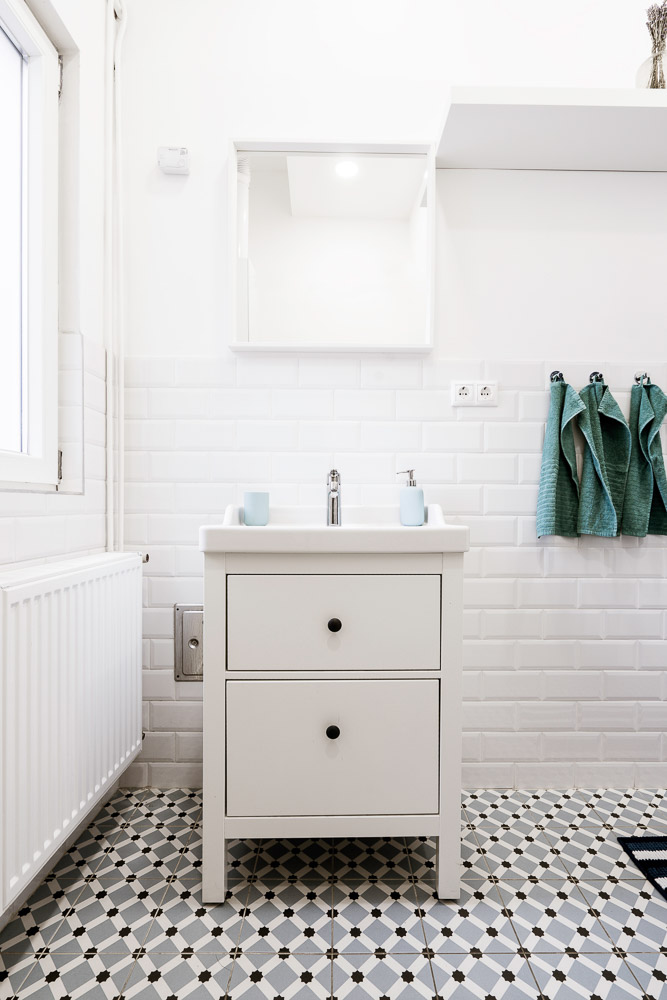 Minimal wash basin design with white colour palette - Beautiful Homes
