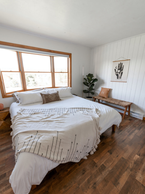 White Tone Scandinavian Bedroom Designs - Beautiful Homes