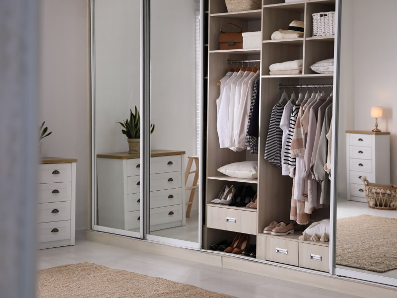 Sliding wardrobe internal design - Beautiful Homes