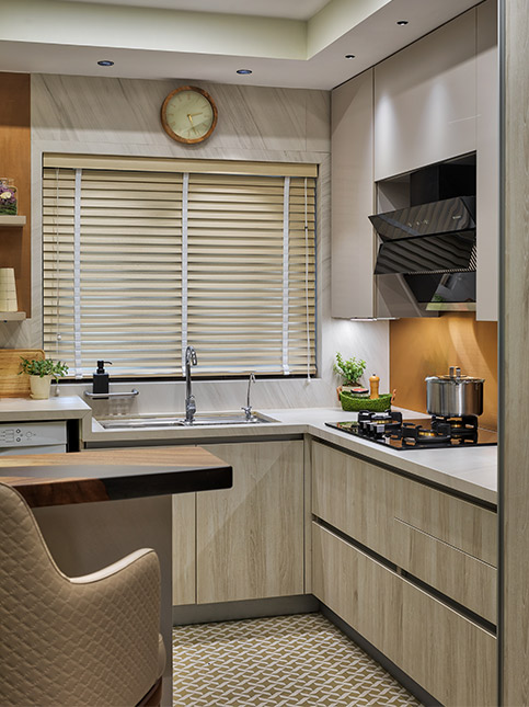 Inviting & antique cream kitchen cabinet designs - Beautiful Homes