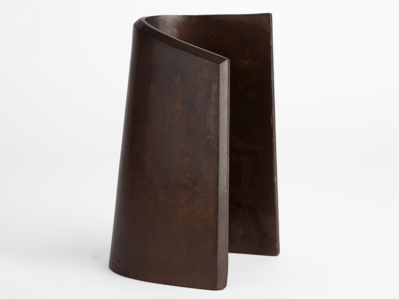 Folded bookend - Beautiful Homes