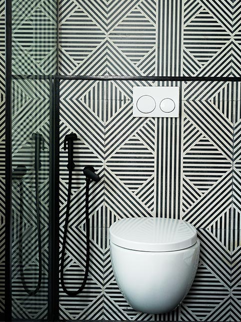 Black and White Tiles – Beautiful Homes