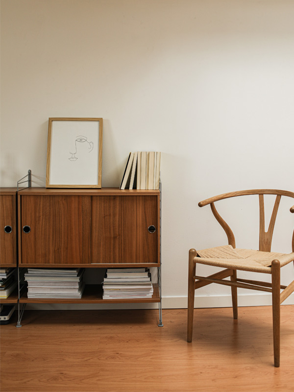 Wood polishing for a cupboard with sliding doors – Beautiful Homes