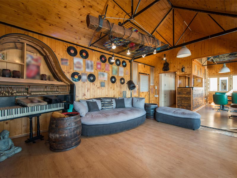 Music studio room with your piano – Beautiful Homes