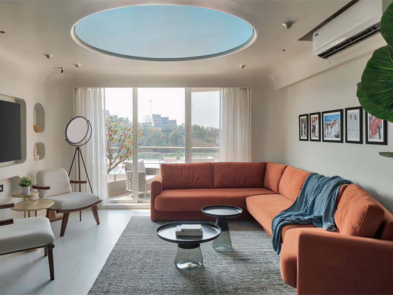 Living room design with circular skylight – Beautiful Homes