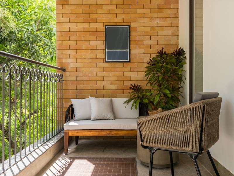 Small balcony chair & table ideas - Beautiful Homes