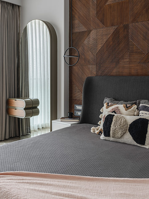 Mirror attached to your dressing table in bedroom - Beautiful Homes