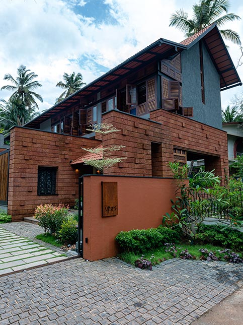 Painted boundary cement front wall design - Beautiful Homes