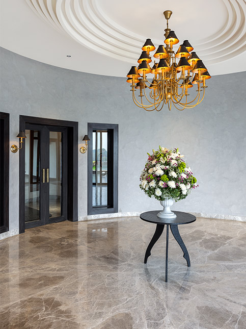 Beautiful Sand Coloured Tiles In Minimal Room - Beautiful Homes