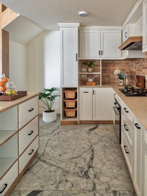 White Kitchen Cabinets for Your Space – Beautiful Homes