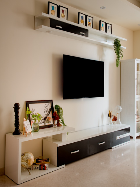 Sleek TV cabinet – Beautiful Homes