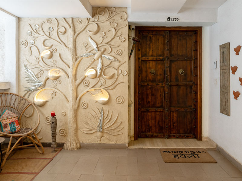 Handcrafted wall carving – Beautiful Homes