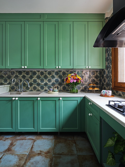 Beautifully Patterned Green Themed Kitchen Tiles - Beautiful Homes