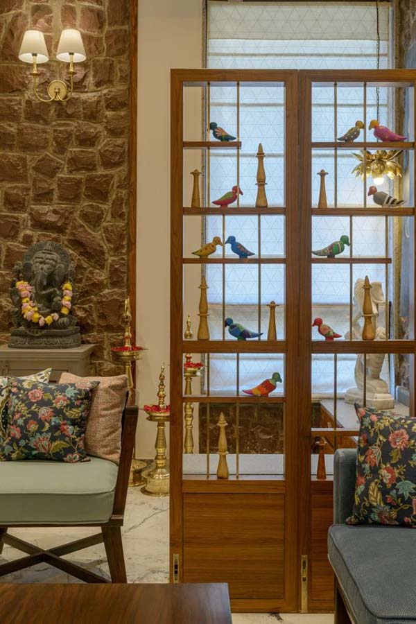 Modern living room divider interior design ideas with shelves - Beautiful Homes