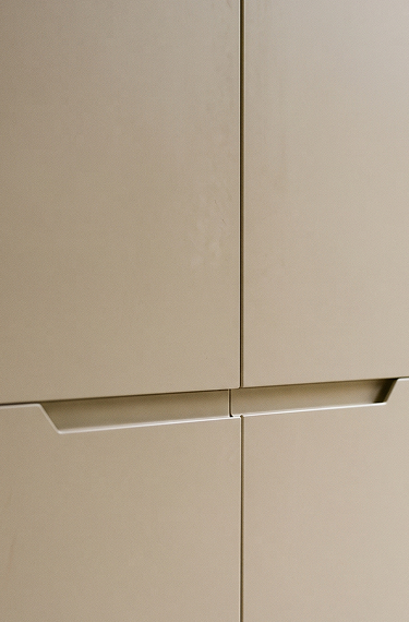 Routed Groove Handle 