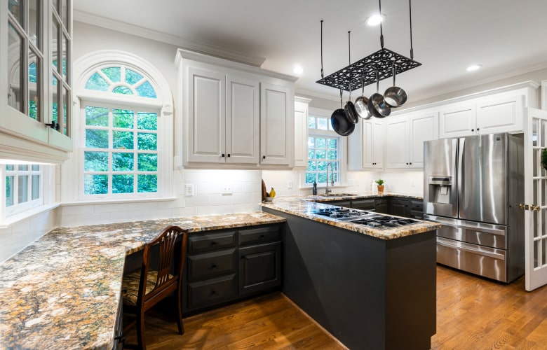 Modular kitchen design with rustic interior elements - Beautiful Homes