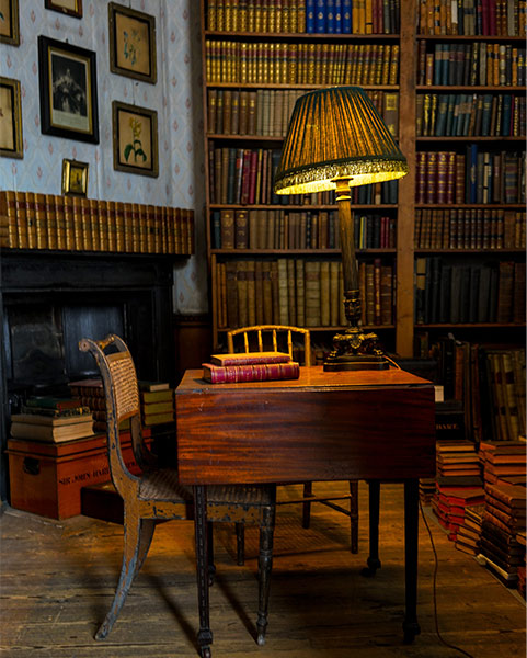 Vintage study room with book shelf & lampshade - Beautiful Homes