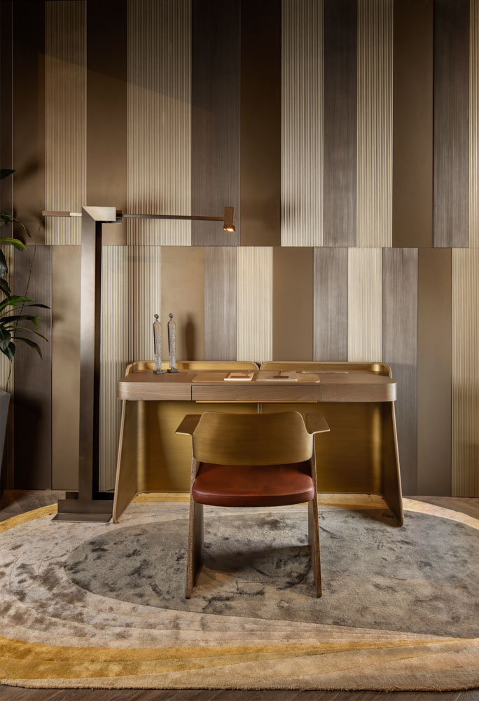 Wooden panels in the shade of brown as a backdrop with a floor lamp - Beautiful Homes